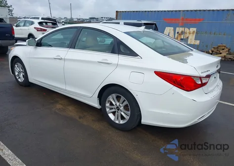2013 Hyundai Sonata Gls z USA, uszkodzony, nr VIN 5NPEB4AC9DH679940